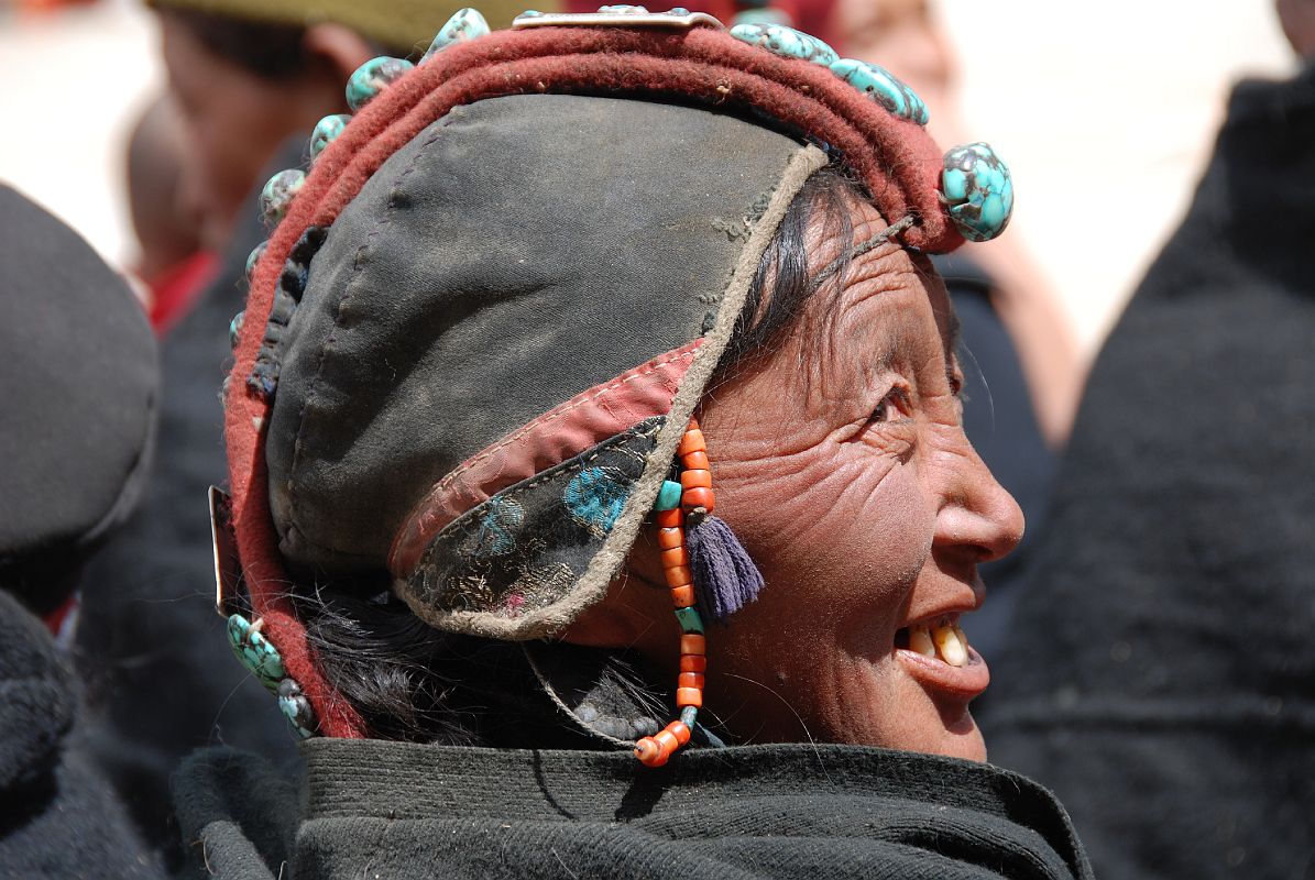 Mustang Lo Manthang Tiji Festival Day 2 01-1 Woman In Traditional Dress